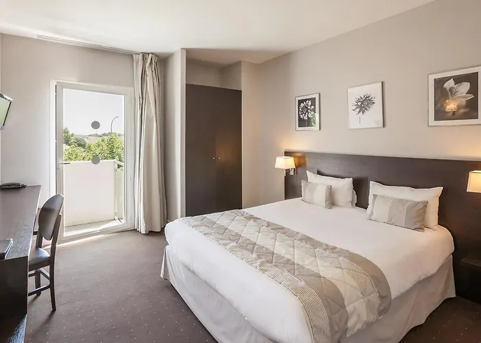 Hotell Alienor Langon (Gironde)